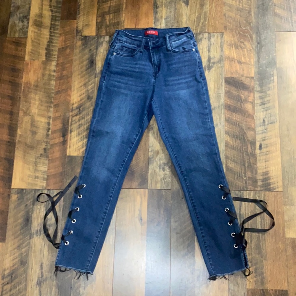 Lace up Guess jeans